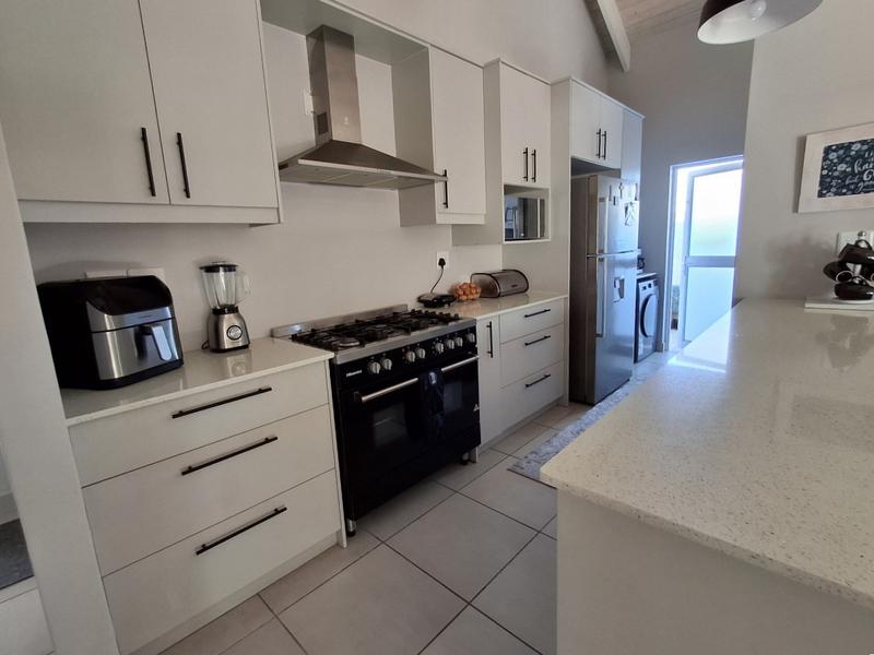 3 Bedroom Property for Sale in Britannia Bay Western Cape